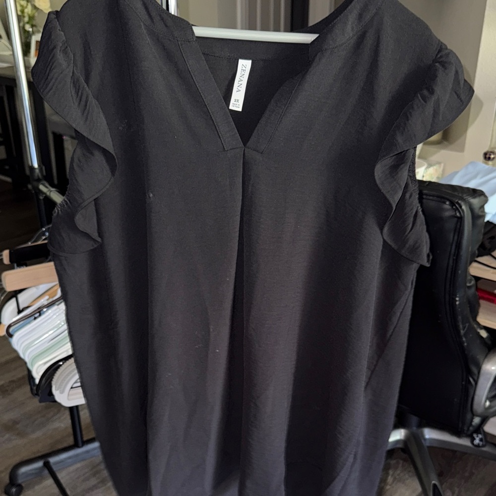 Zenana Outfitters Black Ruffle Sleeve Blouse